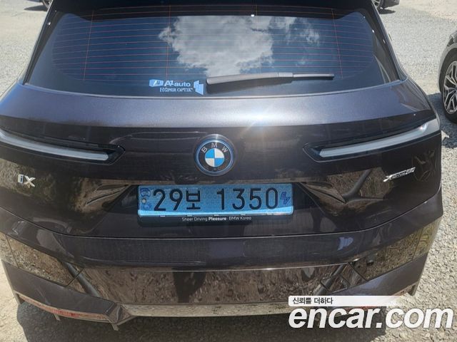 BMW iX xDrive50 Sports Plus — пробег 72 550 км — фото 4 из 5