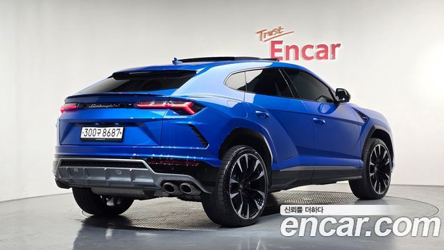 Lamborghini Urus 4.0 V8 — пробег 11 688 км — фото 2 из 5