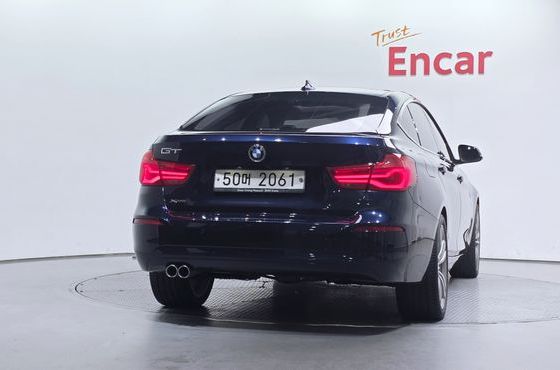 BMW Gran Turismo GT 320d xDrive — пробег 121 982 км — фото 4 из 5