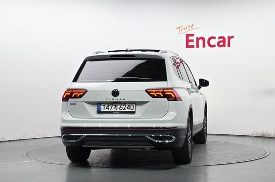 Volkswagen Tiguan 2.0 TSI Prestige — пробег 35 555 км — фото 4 из 5