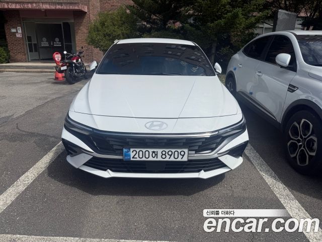 Hyundai AVANTE Inspiration — пробег 2 736 км — фото 1 из 5