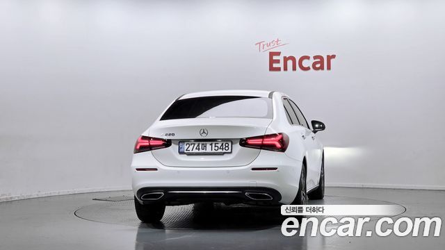 Mercedes-Benz A-Class A220 Sedan — пробег 30 958 км — фото 4 из 5