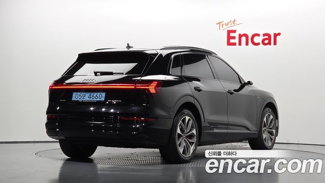 Audi e-tron из Кореи Encar
