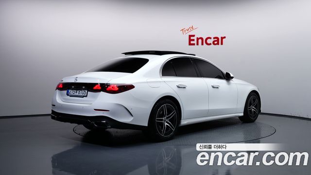 Mercedes-Benz E-Class из Кореи Encar