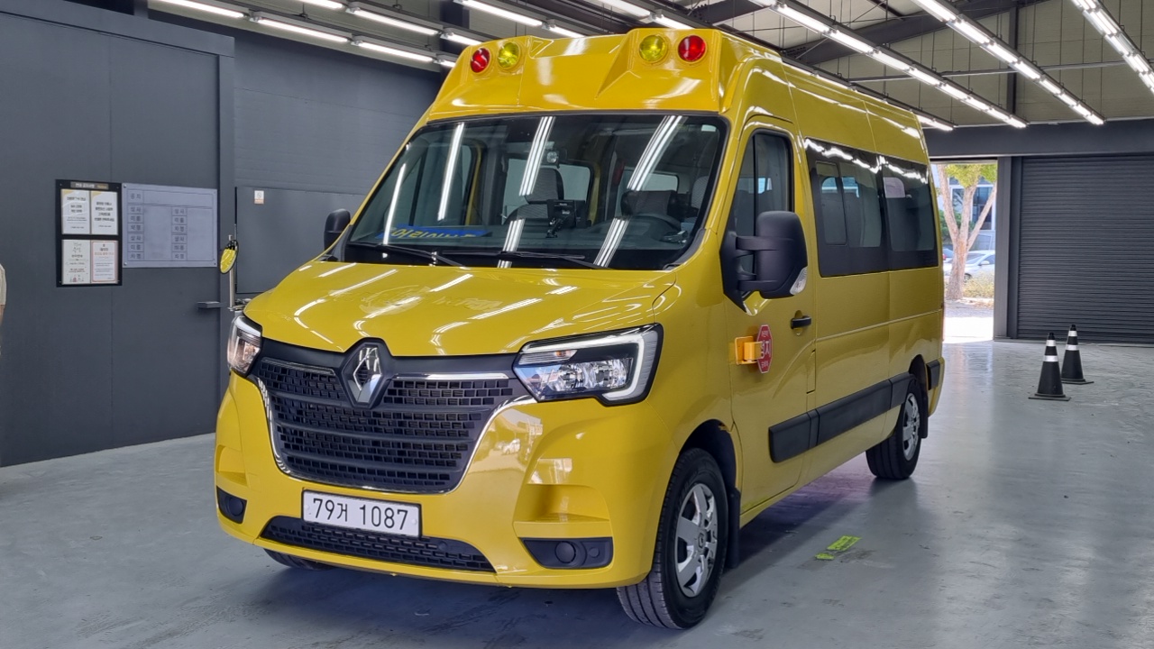 Renault (Samsung) Master School Bus 15-Seater — пробег 54 000 км — фото 1 из 5