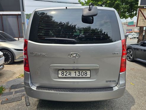 Hyundai Starex Van 3-Seater Smart — пробег 59 194 км — фото 4 из 5