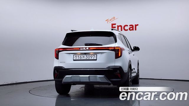 Kia Seltos из Кореи Encar