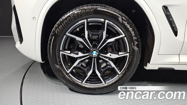 BMW X4 xDrive20i M Sport — пробег 11 618 км — фото 5 из 5