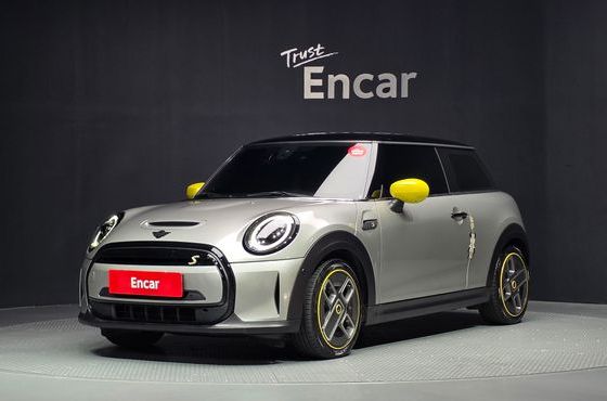 Mini Cooper SE Electric 3rd — пробег 18 609 км — фото 1 из 5