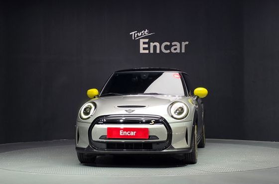 Mini Cooper SE Electric 3rd — пробег 18 609 км — фото 3 из 5