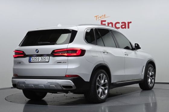 BMW X5 xDrive 30d xLine — пробег 143 755 км — фото 2 из 5