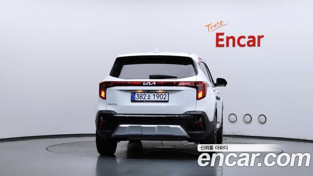 Kia Seltos из Кореи Encar