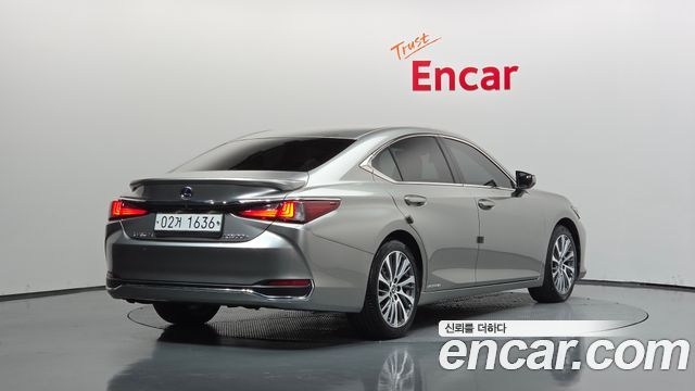 Lexus ES из Кореи Encar