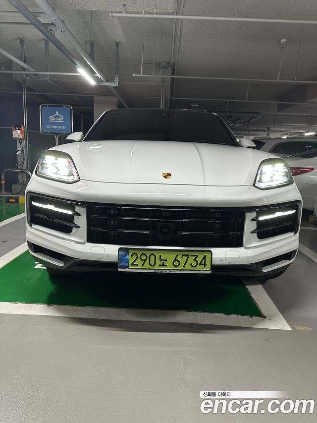 Porsche Cayenne 3.0 E-Hybrid Coupe — пробег 13 000 км — фото 1 из 5