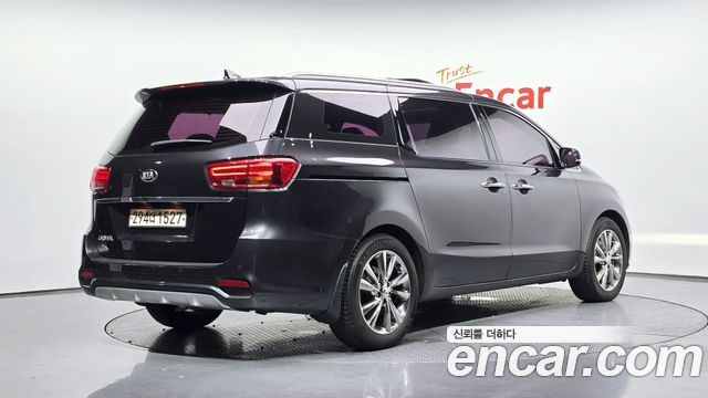 Kia Carnival из Кореи Encar