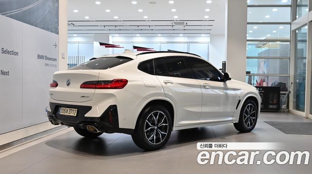 BMW X4 xDrive20i M Sport — пробег 42 821 км — фото 4 из 5