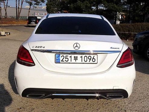 Mercedes-Benz C-Class C220 d 4MATIC AMG Line — пробег 92 548 км — фото 4 из 5
