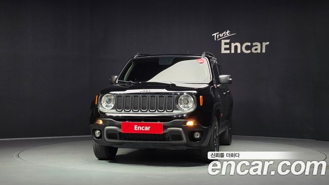Jeep Renegade 2.0 Diesel Tailhawk AWD — пробег 90 849 км — фото 3 из 5