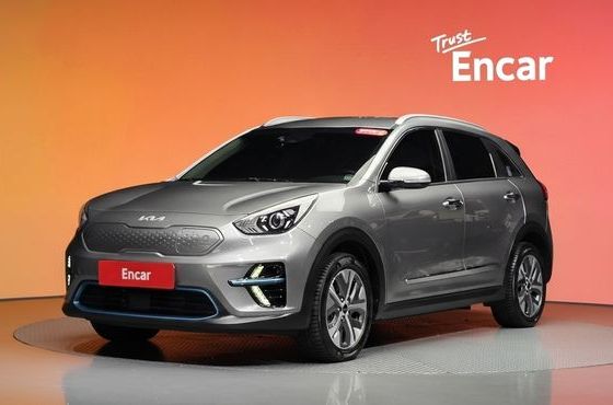 Kia Niro Prestige — пробег 88 617 км — фото 1 из 5
