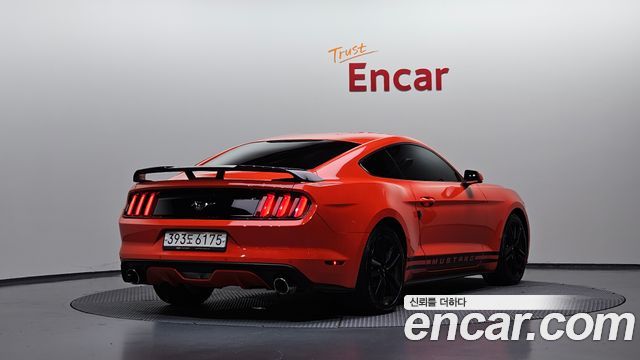 Ford Mustang Coupe — пробег 114 693 км — фото 2 из 5