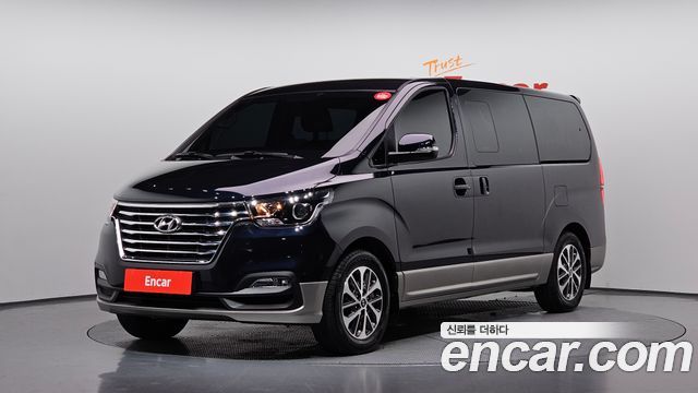 Hyundai Starex Urban 9-Seater Exclusive — пробег 25 896 км — фото 1 из 5