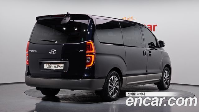 Hyundai Starex Urban 9-Seater Exclusive — пробег 25 896 км — фото 2 из 5