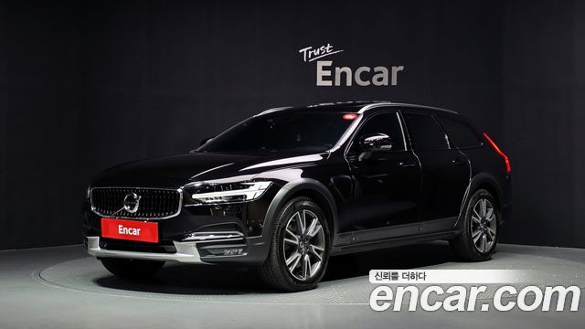 Volvo V90 T5 Pro AWD — пробег 95 449 км — фото 1 из 5