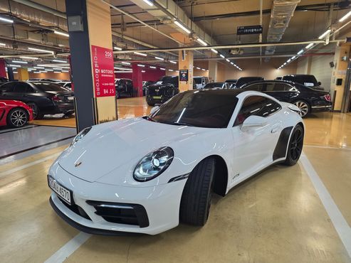 Porsche 911 Carrera GTS — пробег 20 593 км — фото 1 из 5