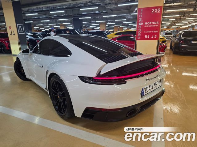 Porsche 911 Carrera GTS — пробег 20 593 км — фото 4 из 5