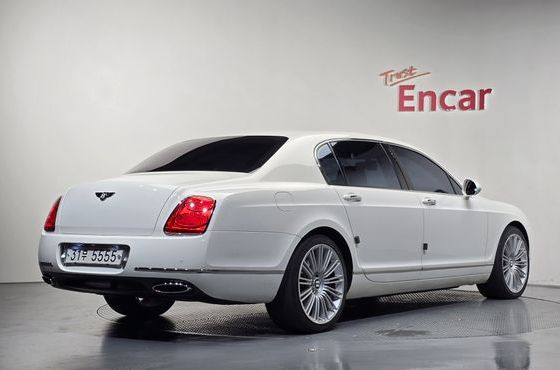 Bentley Flying Spur 6.0 Speed — пробег 84 148 км — фото 2 из 5