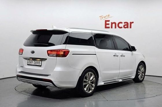 Kia Carnival 9-seater Prestige — пробег 139 320 км — фото 2 из 5