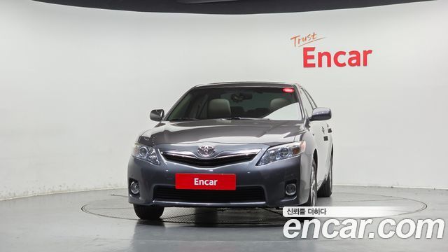 Toyota Camry Hybrid — пробег 76 313 км — фото 3 из 5
