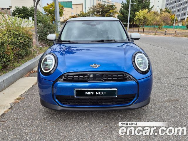 Mini Cooper Classic — пробег 5 700 км — фото 2 из 5