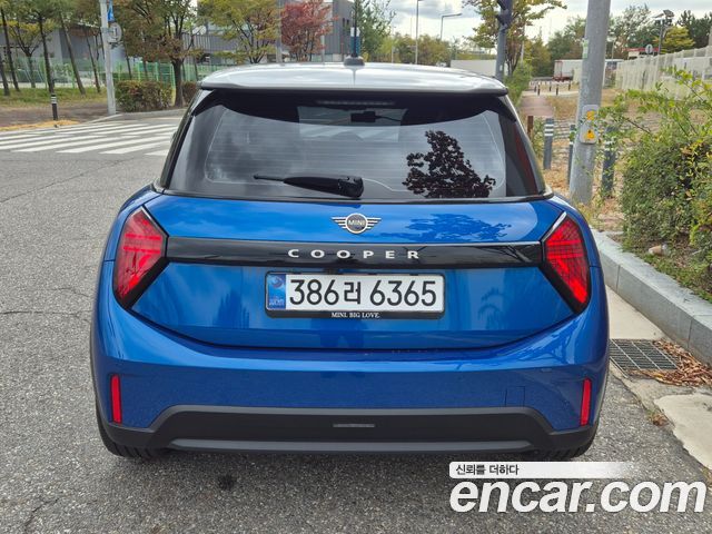 Mini Cooper Classic — пробег 5 700 км — фото 3 из 5
