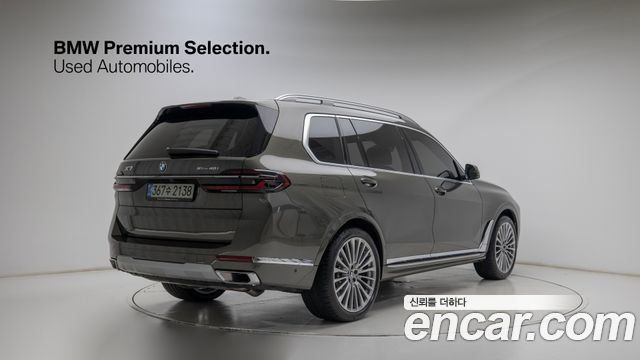 BMW X7 xDrive 40i Design Pure Excellence 6-Seater — пробег 4 166 км — фото 2 из 5