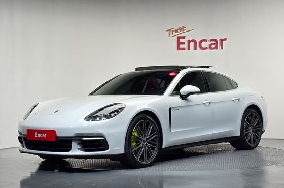Porsche Panamera 2.9 AWD E-Hybrid — пробег 108 333 км — фото 1 из 5