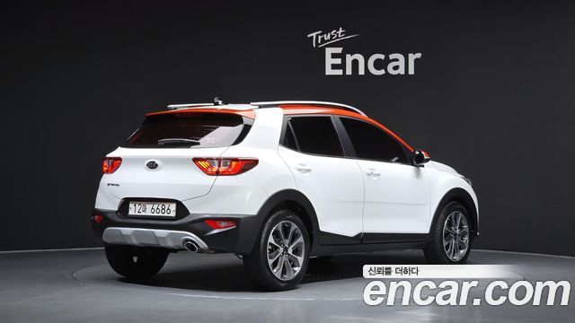Kia Stonic 1.4 Prestige — пробег 52 450 км — фото 2 из 5