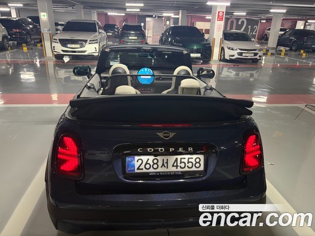 Mini Cooper Convertible Indigo Breeze Edition — пробег 1 467 км — фото 3 из 5