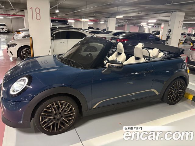 Mini Cooper Convertible Indigo Breeze Edition — пробег 1 467 км — фото 4 из 5