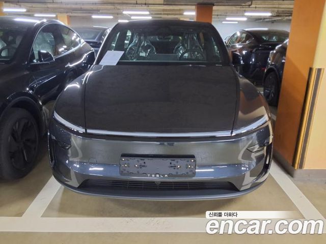 Tesla Model Y Premium RWD — пробег 8 км — фото 1 из 5