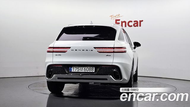 Genesis GV70 из Кореи Encar