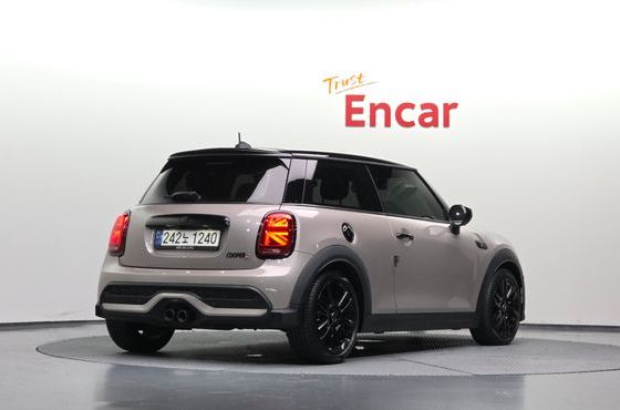 Mini Cooper Classic Third Generation — пробег 71 103 км — фото 2 из 5