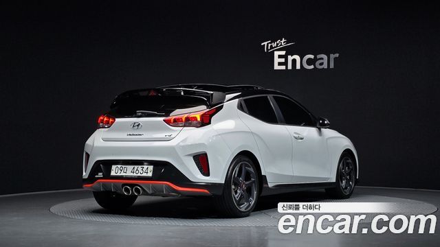 Hyundai Veloster 1.6 Turbo Sport — пробег 25 706 км — фото 2 из 5