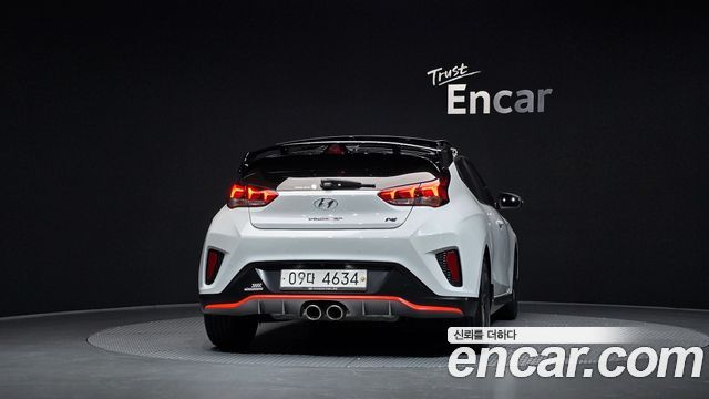 Hyundai Veloster 1.6 Turbo Sport — пробег 25 706 км — фото 4 из 5