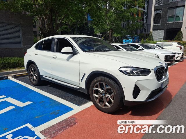 BMW X4 xDrive20i xLine — пробег 56 350 км — фото 3 из 5