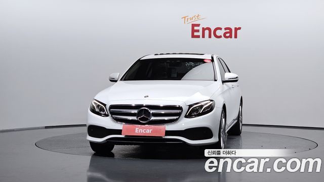 Mercedes-Benz E-Class из Кореи Encar