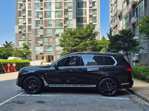 BMW X7 xDrive 40d M Sport 6STR — пробег 22 000 км — фото 1 из 5