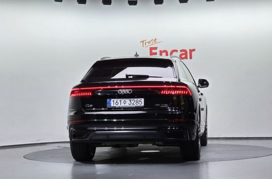 Audi Q8 55 TFSI Quattro Premium — пробег 73 346 км — фото 4 из 5