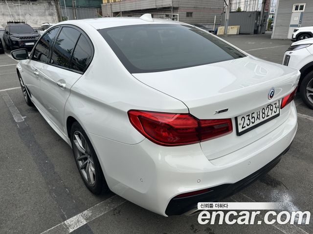 BMW 5-Series 520d xDrive M Sport Package Plus — пробег 188 174 км — фото 5 из 5