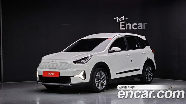 Kia Niro Air — пробег 136 450 км — фото 1 из 5